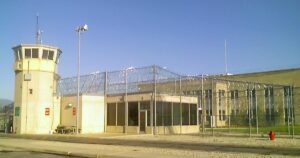 Un hombre obtiene la libertad bajo fianza tras 41 años en el corredor de la muerte
