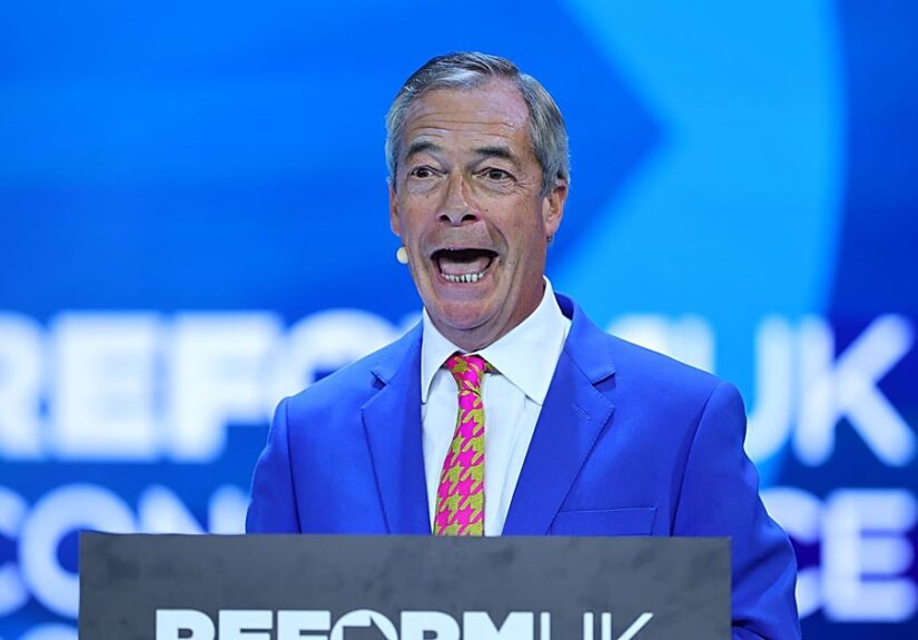 Un nuevo escándalo acorrala a Farage durante el congreso anual de Reform UK