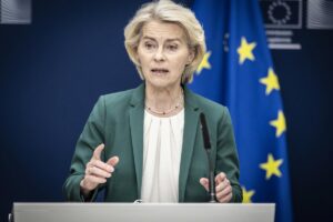 Von der Leyen denuncia un "patrón" de provocaciones rusas contra Europa tras los incidentes en Lituania y Dinamarca