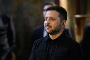 Zelenski afirma que espera reunirse este mes con Trump para abordar la defensa antiaérea de Ucrania