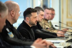 Zelenski denuncia un ataque ruso a la sede del Servicio de Seguridad y promete una "respuesta tangible"