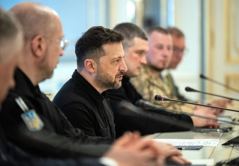 Zelenski denuncia un ataque ruso a la sede del Servicio de Seguridad y promete una "respuesta tangible"