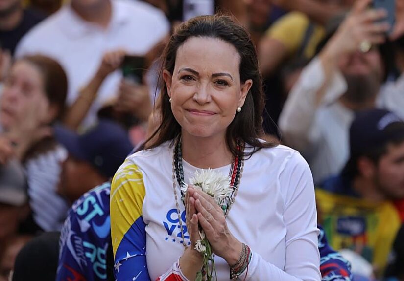 siete intentos para volver a Venezuela