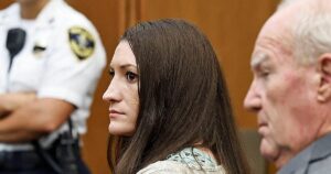 sin unanimidad en el jurado, cargado de tensiones y al borde la nulidad