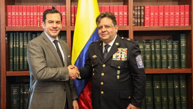 Director nacional de Bomberos fue declarado insubsistente tras decisión de De la Espriella