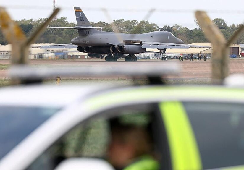 Estados Unidos retira sus bombarderos de la base aérea británica objetivo de un presunto ataque terrorista