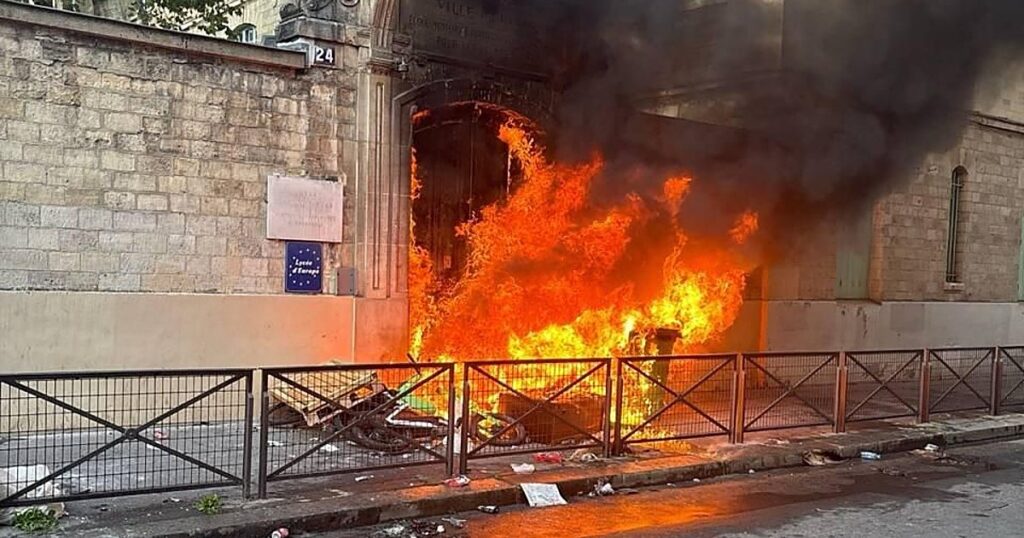 Las protestas de los estudiantes continúan en Francia pese al cierre de 400 institutos