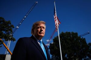 Trump anuncia que pagará de su bolsillo los anuncios de campaña tras la polémica por el uso de dinero público