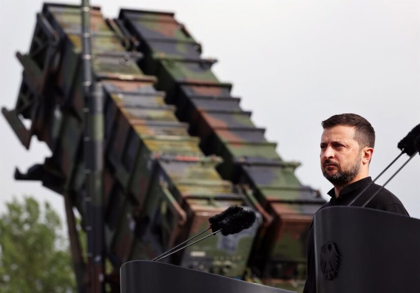 Zelenski anuncia el primer lanzamiento en combate del misil balístico táctico ucraniano FP-7